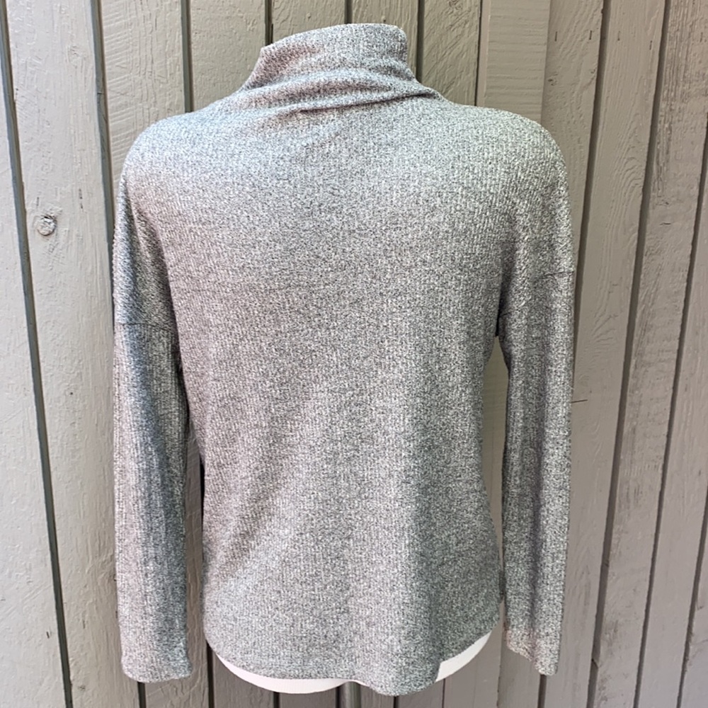 A New Day Turtleneck Blouse (sz XS) - Picture 3 of 4